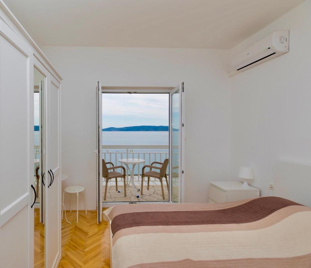 Apartments And Rooms Spiro Mimice Esterno foto