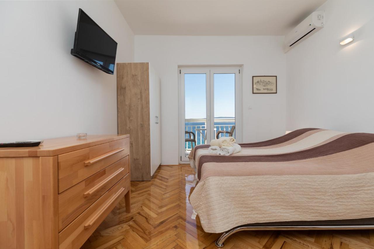Apartments And Rooms Spiro Mimice Esterno foto