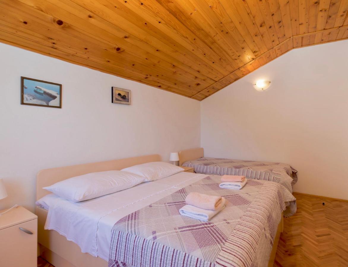 Apartments And Rooms Spiro Mimice Esterno foto